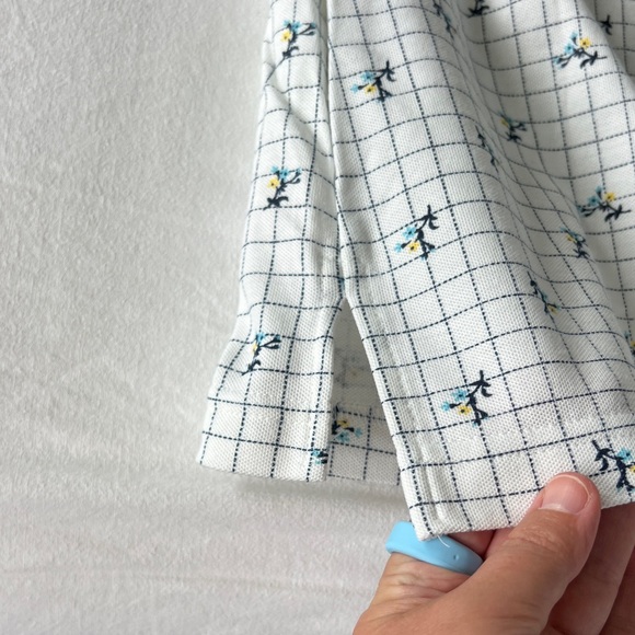 Guess Golf ⛳️ White Knit Collar + Blue and Yellow Floral Pattern Sz S Like NEW - Picture 6 of 7